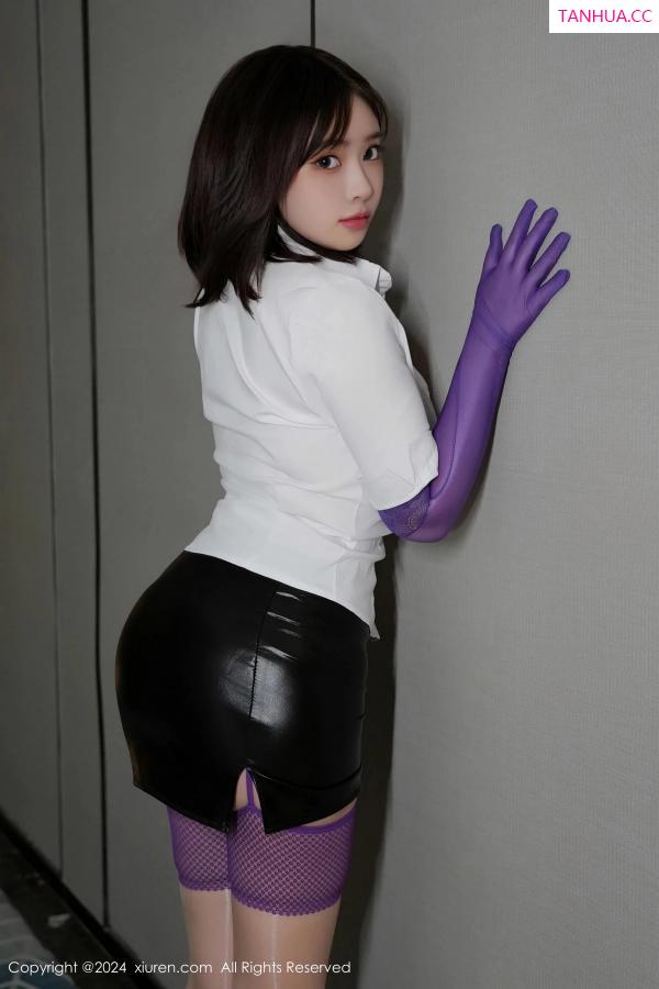   [XiuRen]高清写真图 2024.06.03 No.8640 nana豆酱 丝袜美臀第24张图片
